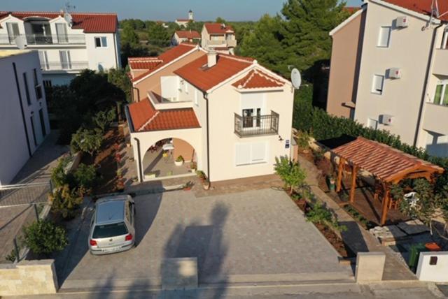 Apartment Ninic Srima Exterior foto